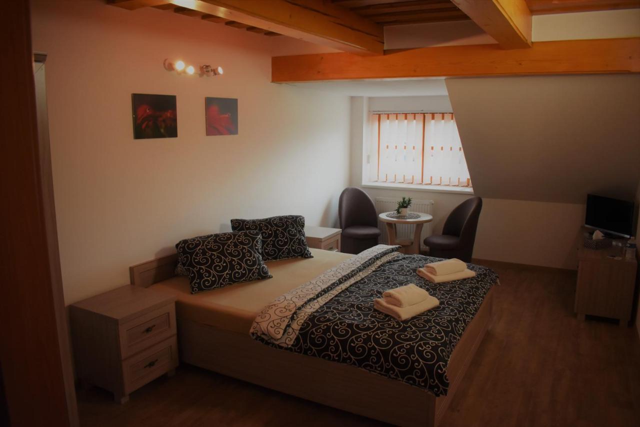 Motel Roubenka Tyniste nad Orlici Екстер'єр фото