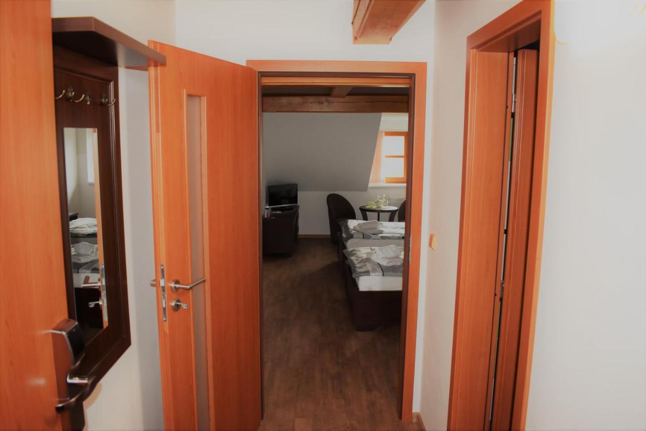 Motel Roubenka Tyniste nad Orlici Екстер'єр фото