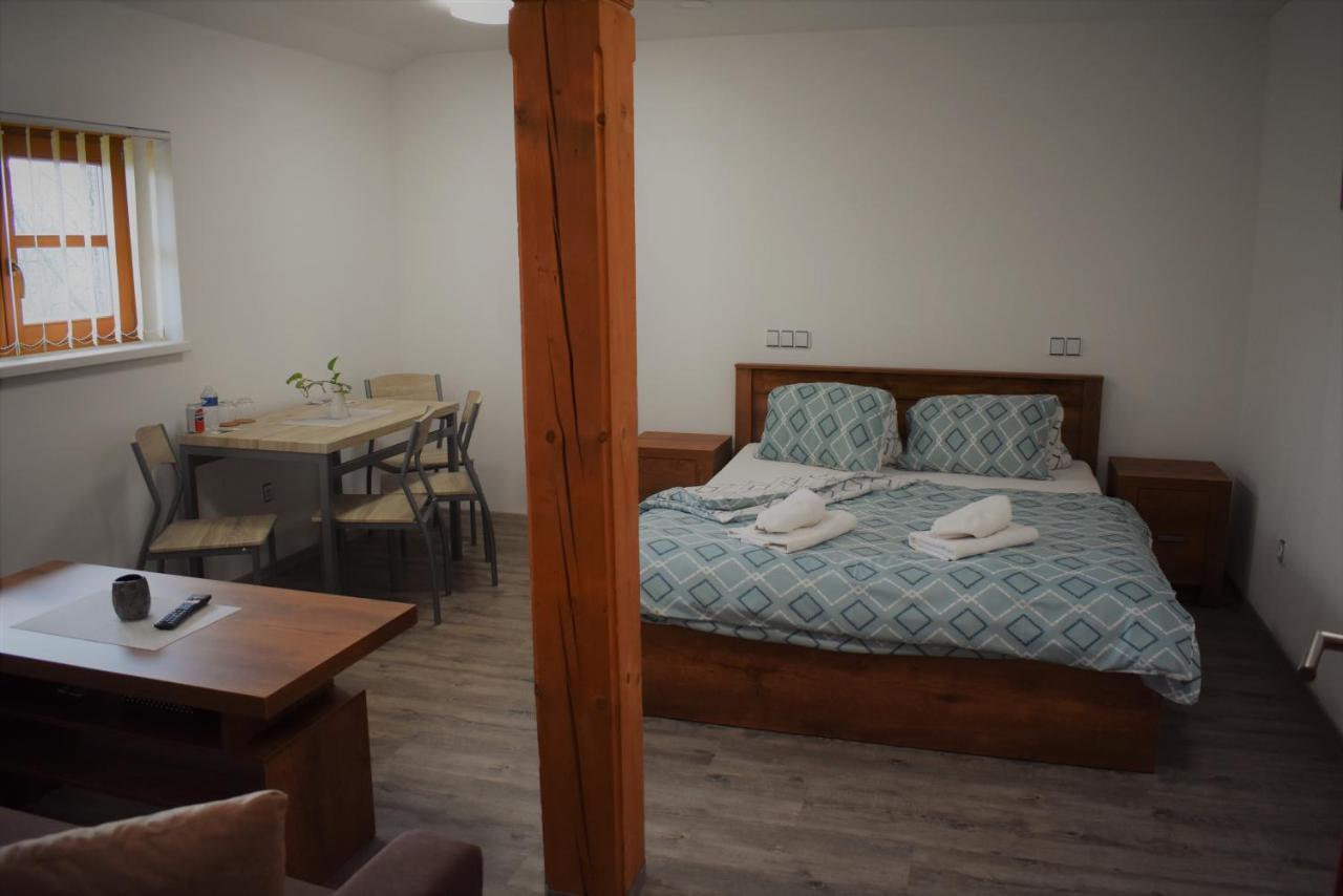 Motel Roubenka Tyniste nad Orlici Екстер'єр фото