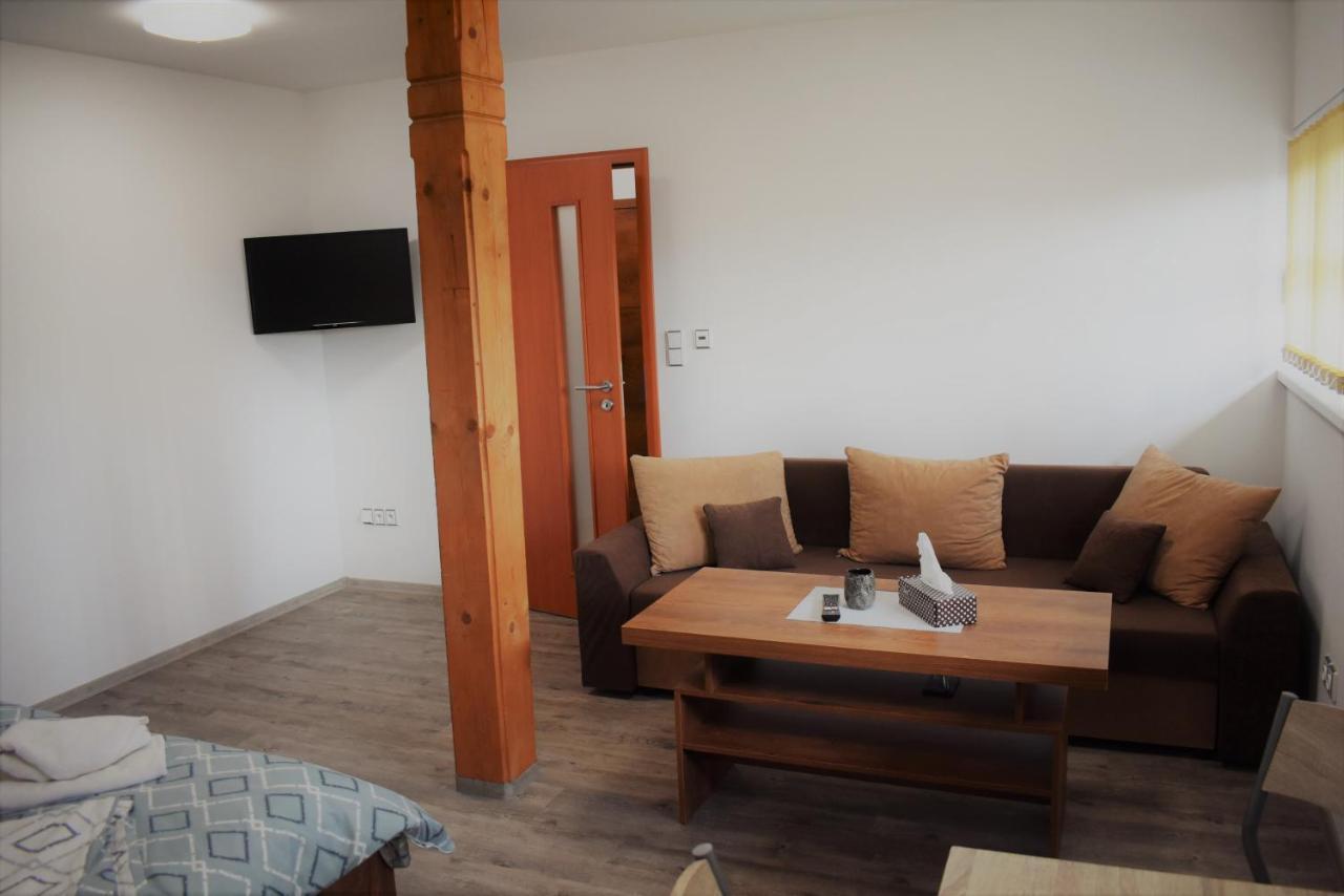 Motel Roubenka Tyniste nad Orlici Екстер'єр фото