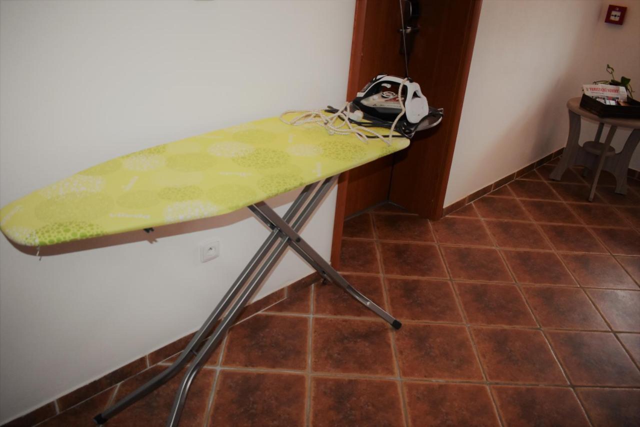 Motel Roubenka Tyniste nad Orlici Екстер'єр фото