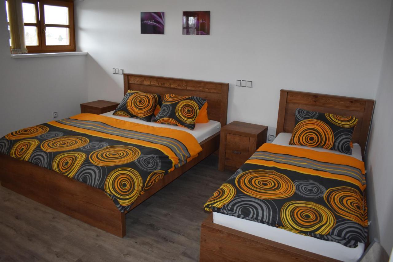 Motel Roubenka Tyniste nad Orlici Екстер'єр фото