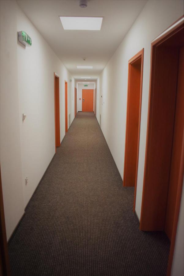 Motel Roubenka Tyniste nad Orlici Екстер'єр фото